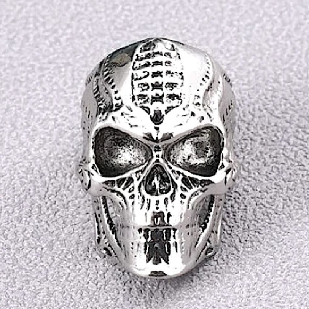 STAINLESS STEEL SKULL RING